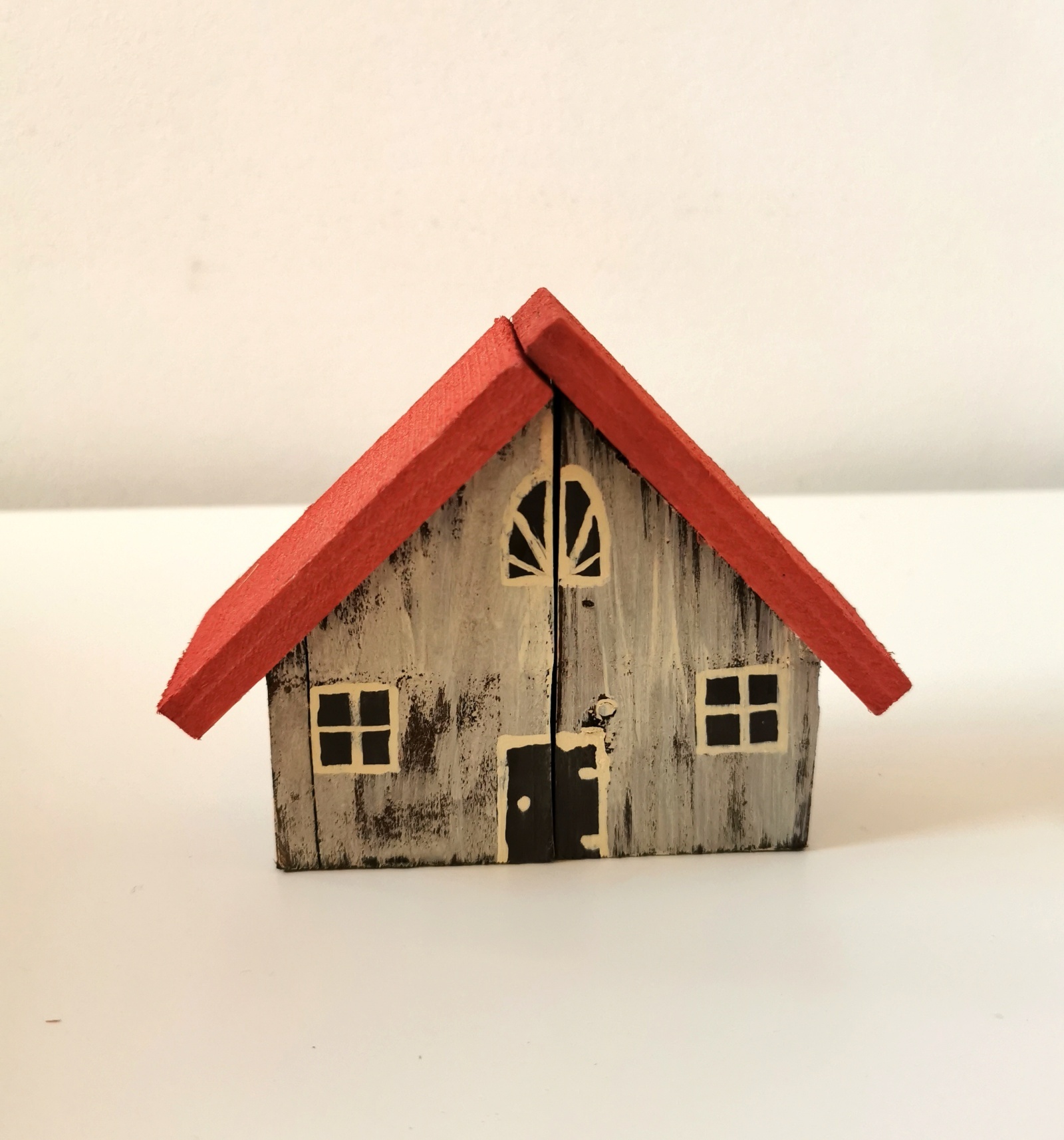 Dvoudílný dřevěný domeček