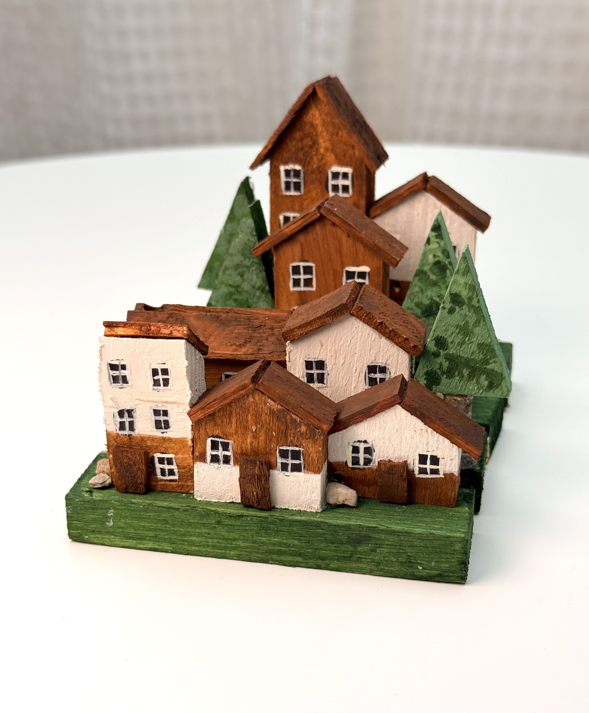 Alpské městečko – skládací dřevěná dekorace s domečky