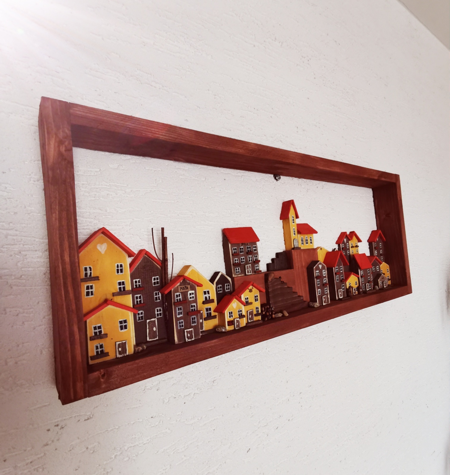 Dřevěný obraz s domky