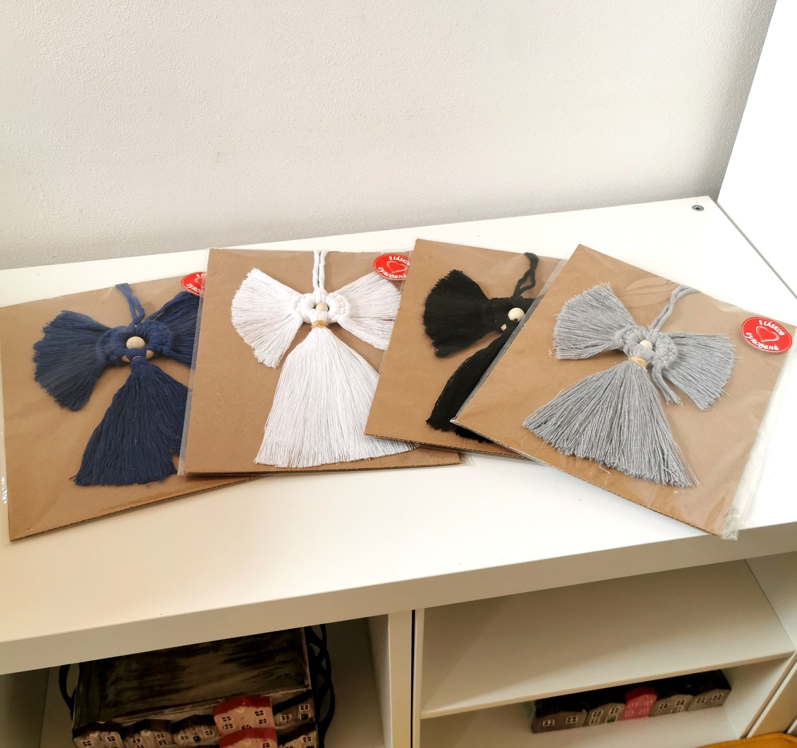 Macramé anděl černý