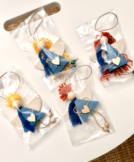 Dřevěný andílek na zavěšení