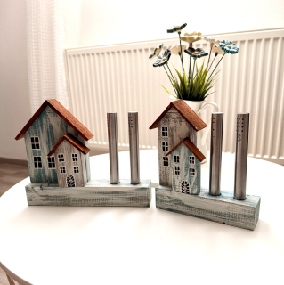 Dřevěné domečky se solničkou a pepřenkou